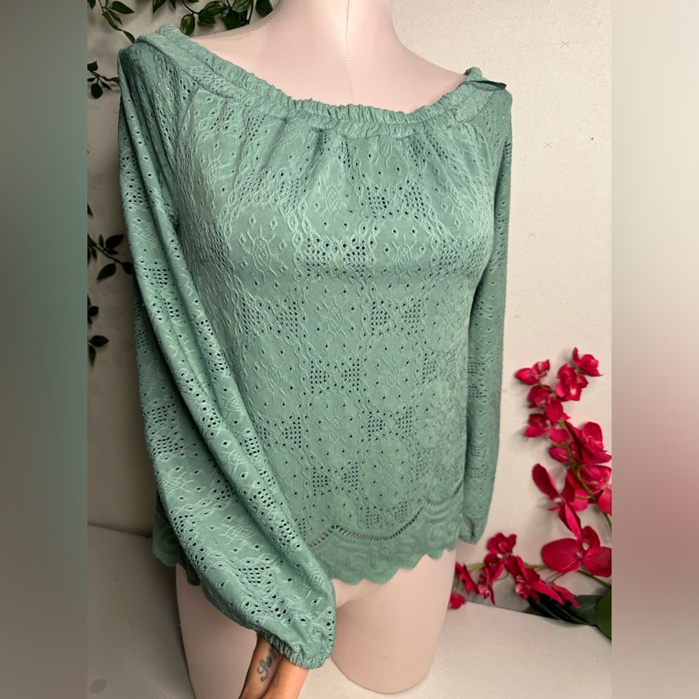 💚 Urban Romantics Top 💚